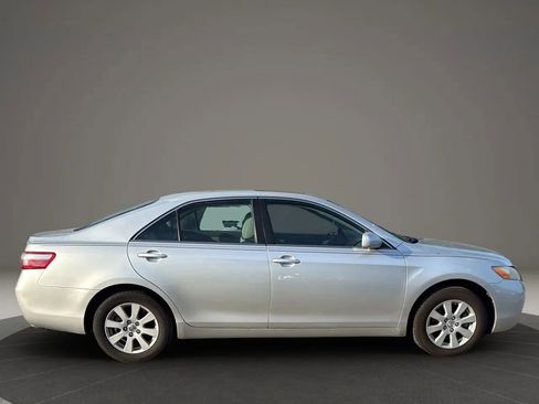 Used 2008 Toyota Camry XLE image 4