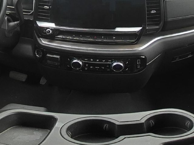 Used 2025 GMC Sierra 1500 SLT AWD/4WD image 30