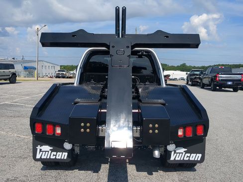 New 2025 Ford F450 XL w/ XL Chrome Package image 4