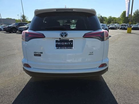 Used 2018 Toyota RAV4 LE w/ All Weather Liner Package AWD/4WD image 8