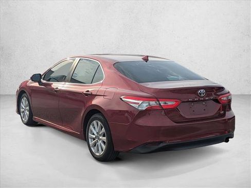 Used 2020 Toyota Camry LE FWD image 7