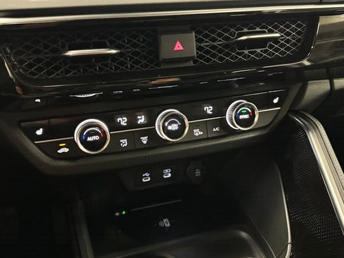 Used 2025 Acura ADX AWD image 28