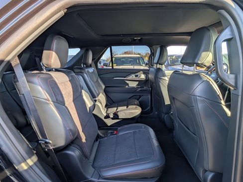 New 2026 Ford Explorer ST w/ Sun And Sound Package image 8