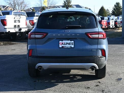 New 2026 Ford Escape SE image 7