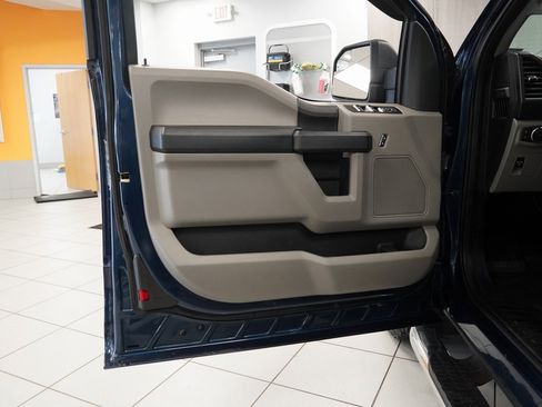 Used 2017 Ford F150 XL w/ Equipment Group 101A Mid image 5