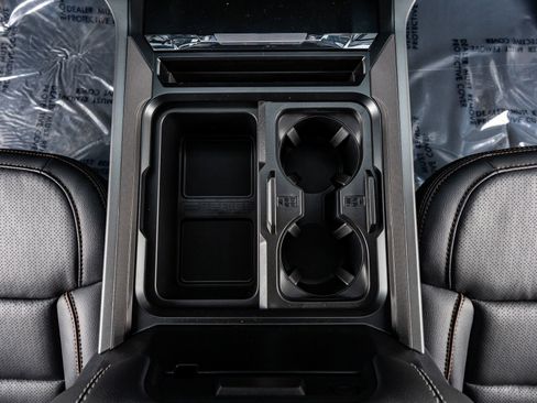 Used 2026 Ford F250 Lariat w/ Black Appearance Package image 28