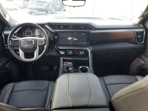 Used 2024 GMC Sierra 1500 Denali w/ Denali Reserve Package AWD/4WD image 12
