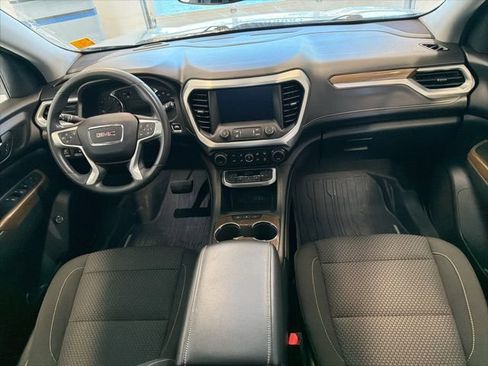 Used 2023 GMC Acadia SLE w/ Driver Convenience Package image 17