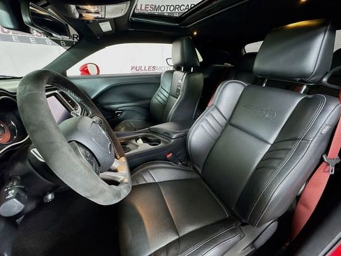 Used 2023 Dodge Challenger SRT Hellcat RWD image 22