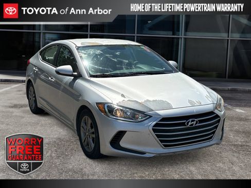 Used 2017 Hyundai Elantra SE FWD image 1