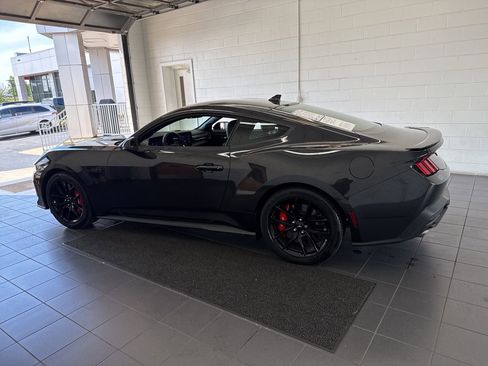 Used 2024 Ford Mustang GT Premium RWD image 5