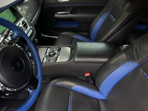 Used 2016 Rolls-Royce Wraith RWD image 13