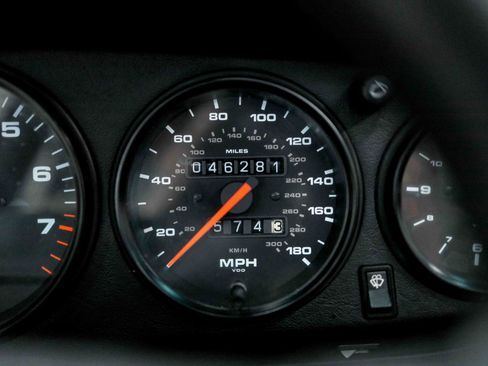 Used 1990 Porsche 911 Targa image 40