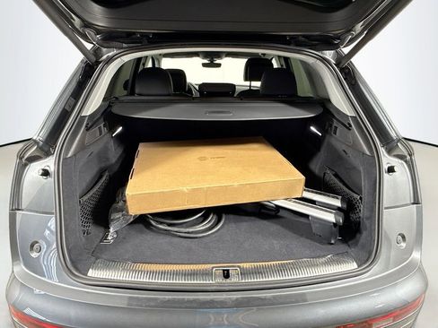 Used 2021 Audi Q5 e Premium Plus w/ Premium Plus Package image 26