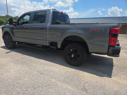 Used 2024 Ford F250 XL w/ STX Appearance Package AWD/4WD image 8