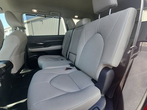 Used 2024 Toyota Grand Highlander AWD image 22