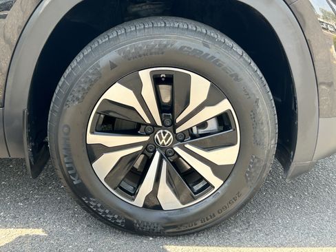 Used 2024 Volkswagen Atlas SE FWD image 7
