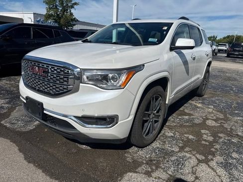 Used 2017 GMC Acadia Denali w/ Technology Package AWD/4WD image 1