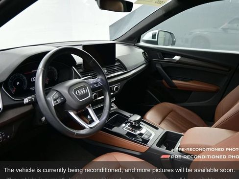 Used 2022 Audi Q5 2.0T Premium Plus w/ Premium Plus Package AWD/4WD image 6