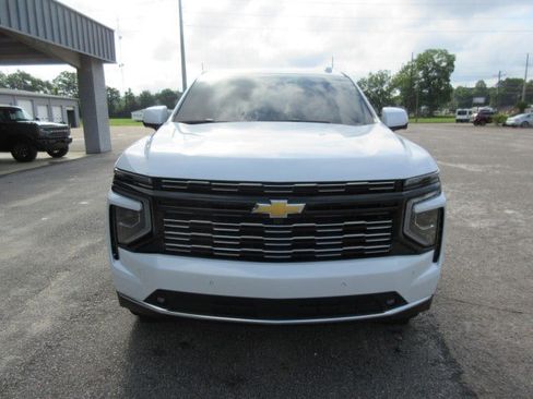 Used 2026 Chevrolet Tahoe High Country AWD/4WD image 8