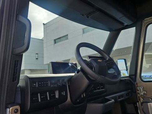 New 2025 Chevrolet Brightdrop 600 FWD image 10