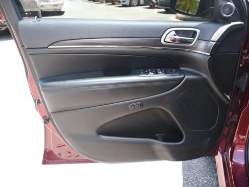 Used 2020 Jeep Grand Cherokee Limited X AWD/4WD image 10