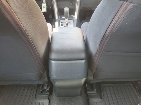 Used 2017 Subaru Forester 2.5i Premium w/ All-Weather Package AWD/4WD image 35
