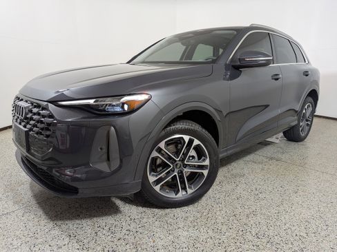 New 2025 Audi Q5 Premium Plus image 18