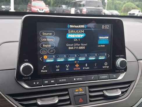Used 2025 Nissan Altima 2.5 SV AWD/4WD image 16