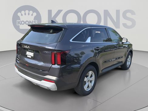 New 2026 Kia Sorento LX FWD image 7