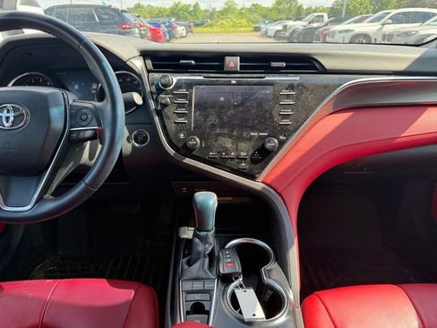 Used 2018 Toyota Camry XSE w/ Driver Assist Package FWD image 11