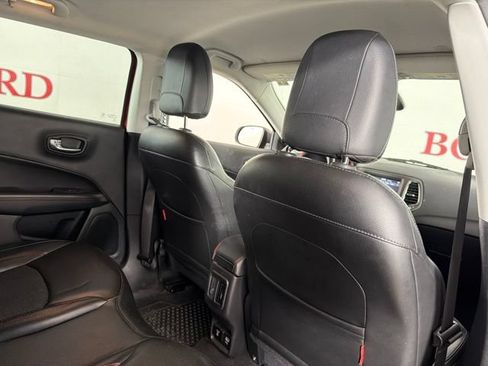 Used 2020 Jeep Compass Trailhawk AWD/4WD image 19