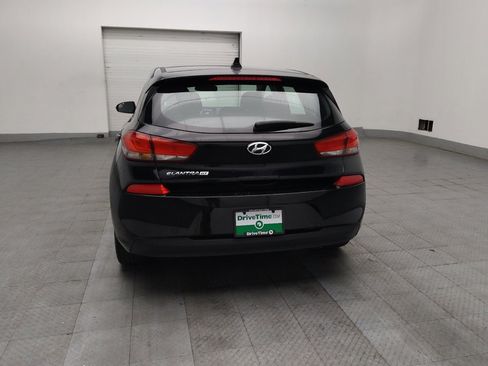 Used 2018 Hyundai Elantra GT FWD image 6