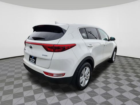 Used 2017 Kia Sportage LX FWD image 4