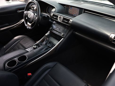 Used 2016 Lexus IS 350 RWD image 22