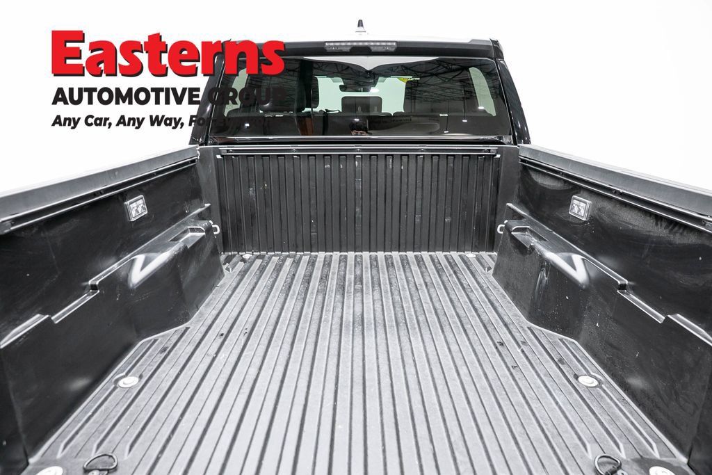 Used 2026 Toyota Tacoma SR5 AWD/4WD image 9