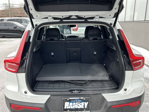 New 2026 Volvo XC40 B5 Plus w/ Protection Package Premier image 27