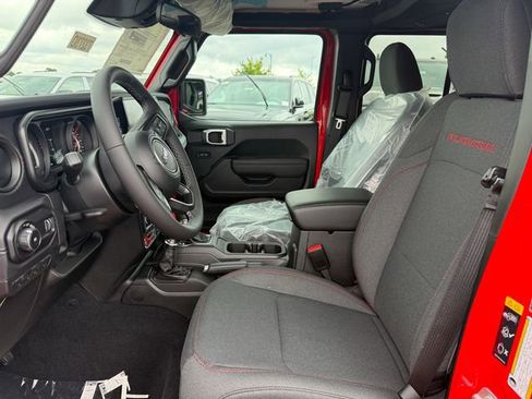 New 2026 Jeep Wrangler Unlimited Rubicon w/ Whitecap Package AWD/4WD image 14