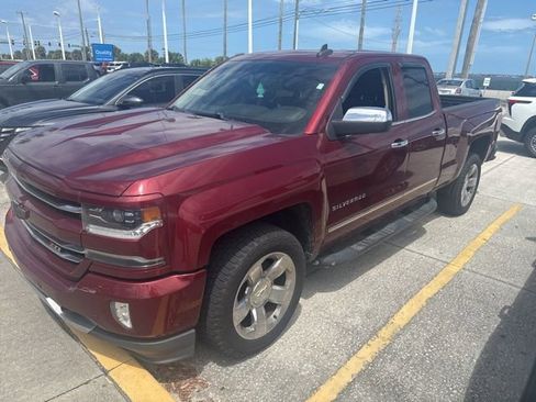 Used 2017 Chevrolet Silverado 1500 LTZ Z71 w/ LTZ Plus Package image 2