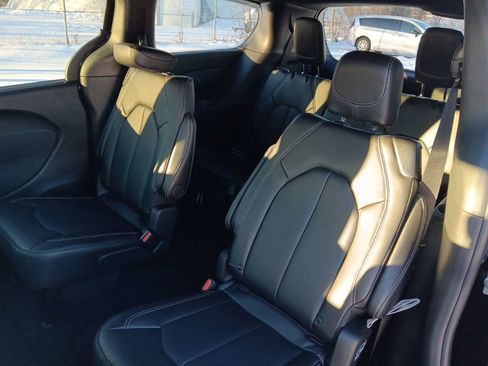 New 2026 Chrysler Voyager LX FWD image 14