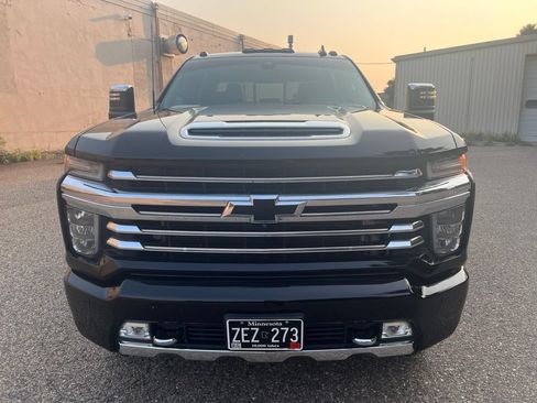 Used 2020 Chevrolet Silverado 2500 High Country w/ Z71 Off-Road Package AWD/4WD image 3