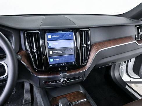 Certified 2024 Volvo XC60 B5 Plus w/ Protection Package Premier image 14