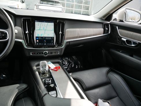 Certified 2022 Volvo S90 B6 Inscription w/ Advanced Package image 15