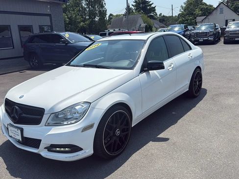 Used 2014 Mercedes-Benz C 300 4MATIC Sedan image 3