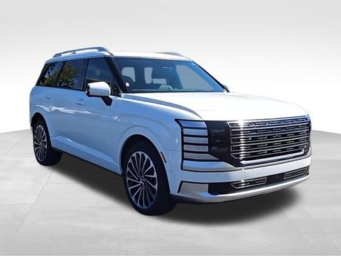 New 2026 Hyundai Palisade Calligraphy FWD image 2