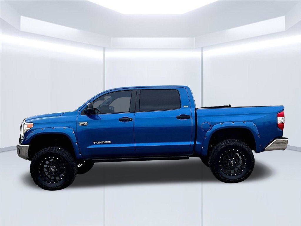 Used 2017 Toyota Tundra SR5 w/ SR5 Upgrade Package AWD/4WD image 36