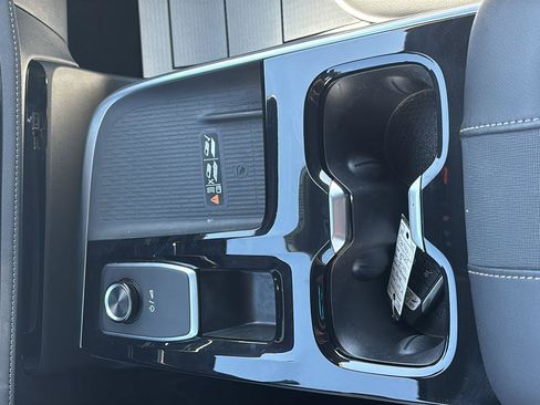 Certified 2025 Buick Enclave Preferred image 36