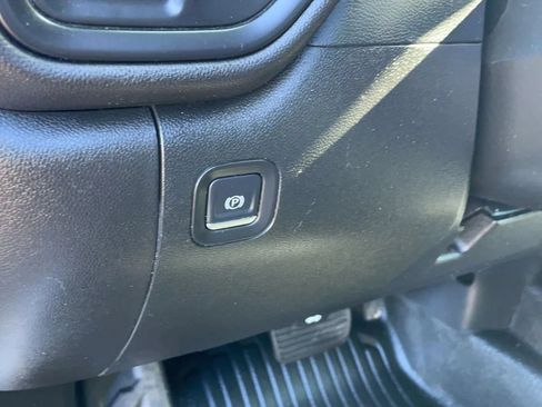 Used 2022 Chevrolet Silverado 1500 W/T w/ WT Convenience Package RWD image 22