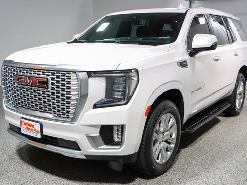 Used 2023 GMC Yukon Denali AWD/4WD image 37