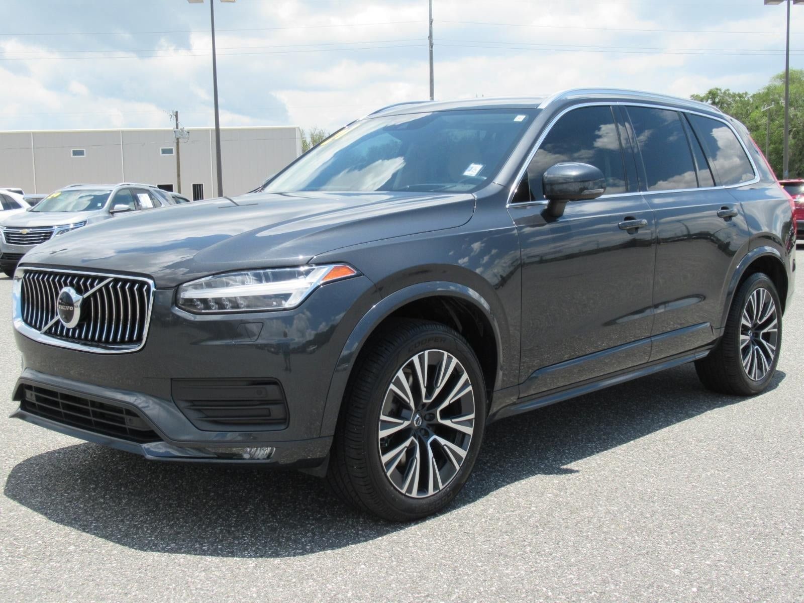 Used 2021 Volvo XC90 T6 Momentum w/ Advanced Package AWD/4WD image 3